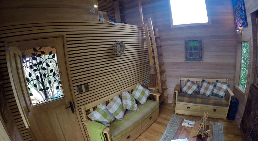 Villa La Casa Del Árbol De Chiloé Castro Habitación foto